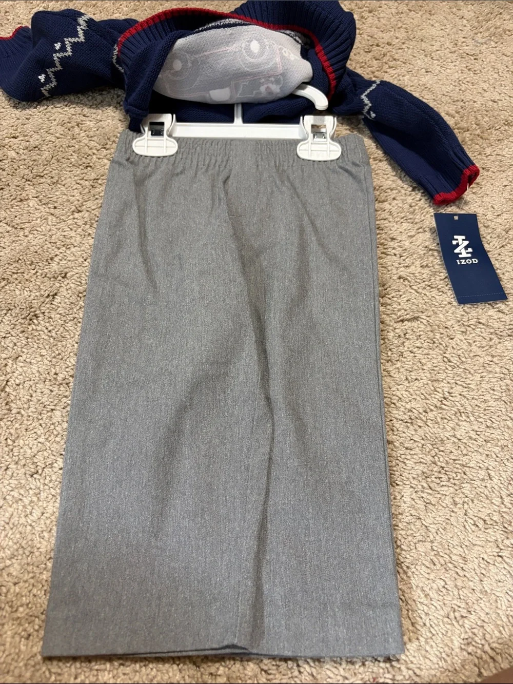 Izod Boys 2 Piece Holiday Set Sweater / Pants 18 months NWT